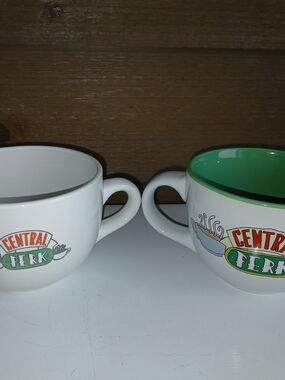 Set Of 2 FRIENDS Central Perk Large Coffee Mug Soup Bowls